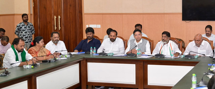 Telangana Dy CM announces 34% profit share for Singareni workers on ‘Dussehra’